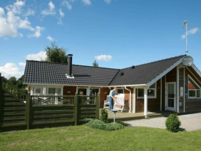 Three-Bedroom Holiday home in Væggerløse 11